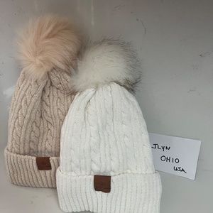 Page One Beanie white or  beige Women's Winter Warm Hat